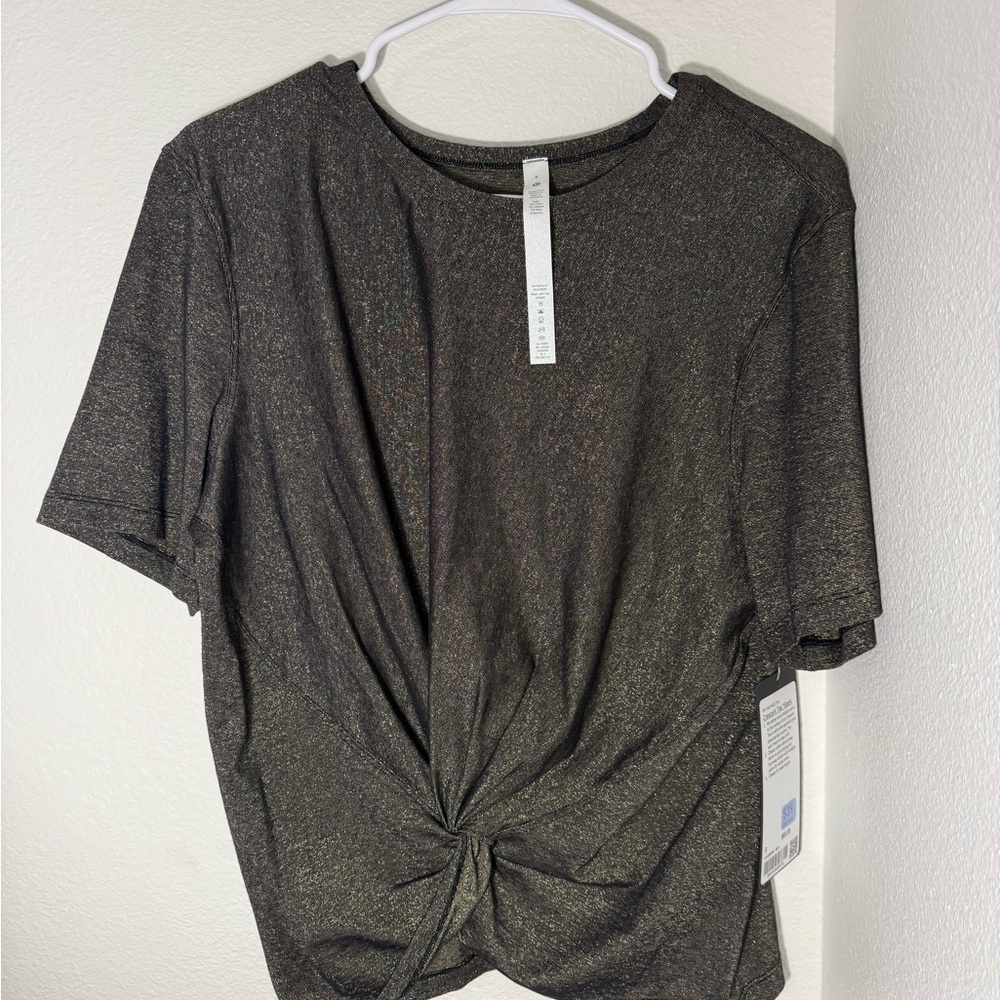 NWT Lululemon Tee